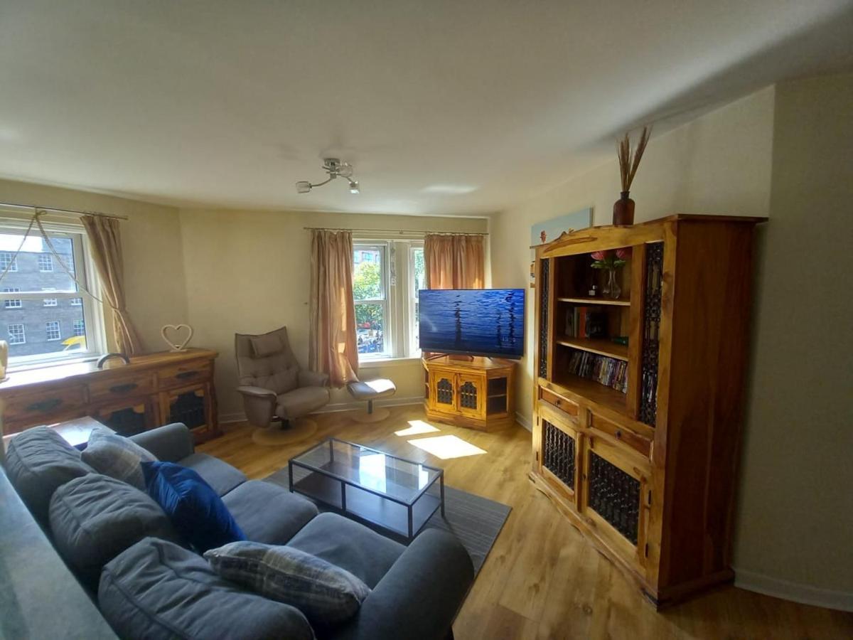 3 Bedrooms Flat In Central Edinburgh Old Town , Grassmarket Heart Of Edinburgh Flat Sleeps 6 , Eh1 Luaran gambar